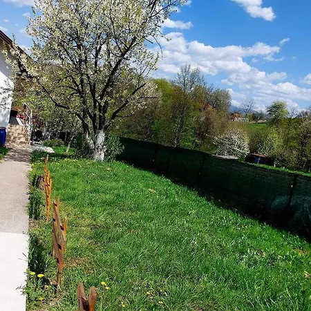 Kuca Za Odmor Ravne H&n * Visoko